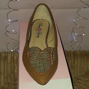 Light brown Plaid Flats Wide Width
